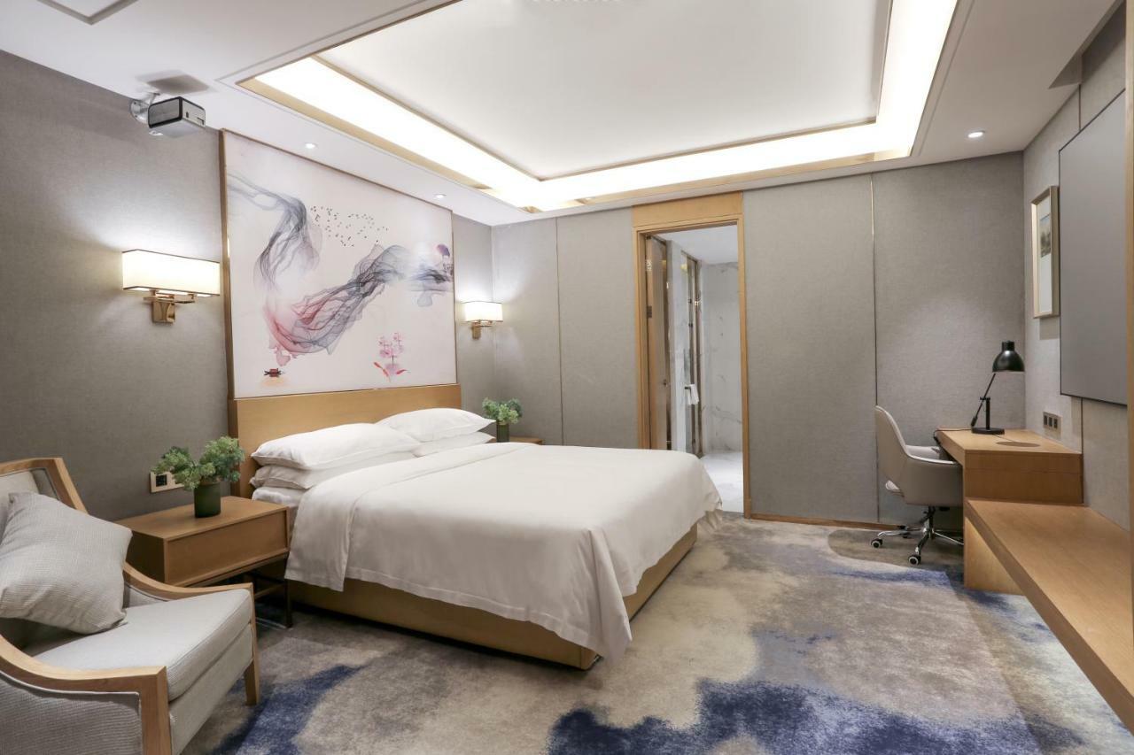 Venus Royal Hotel Foshan Kuiqi Road Metro Station 외부 사진