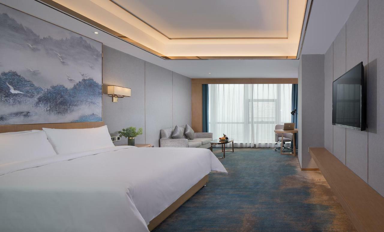 Venus Royal Hotel Foshan Kuiqi Road Metro Station 외부 사진