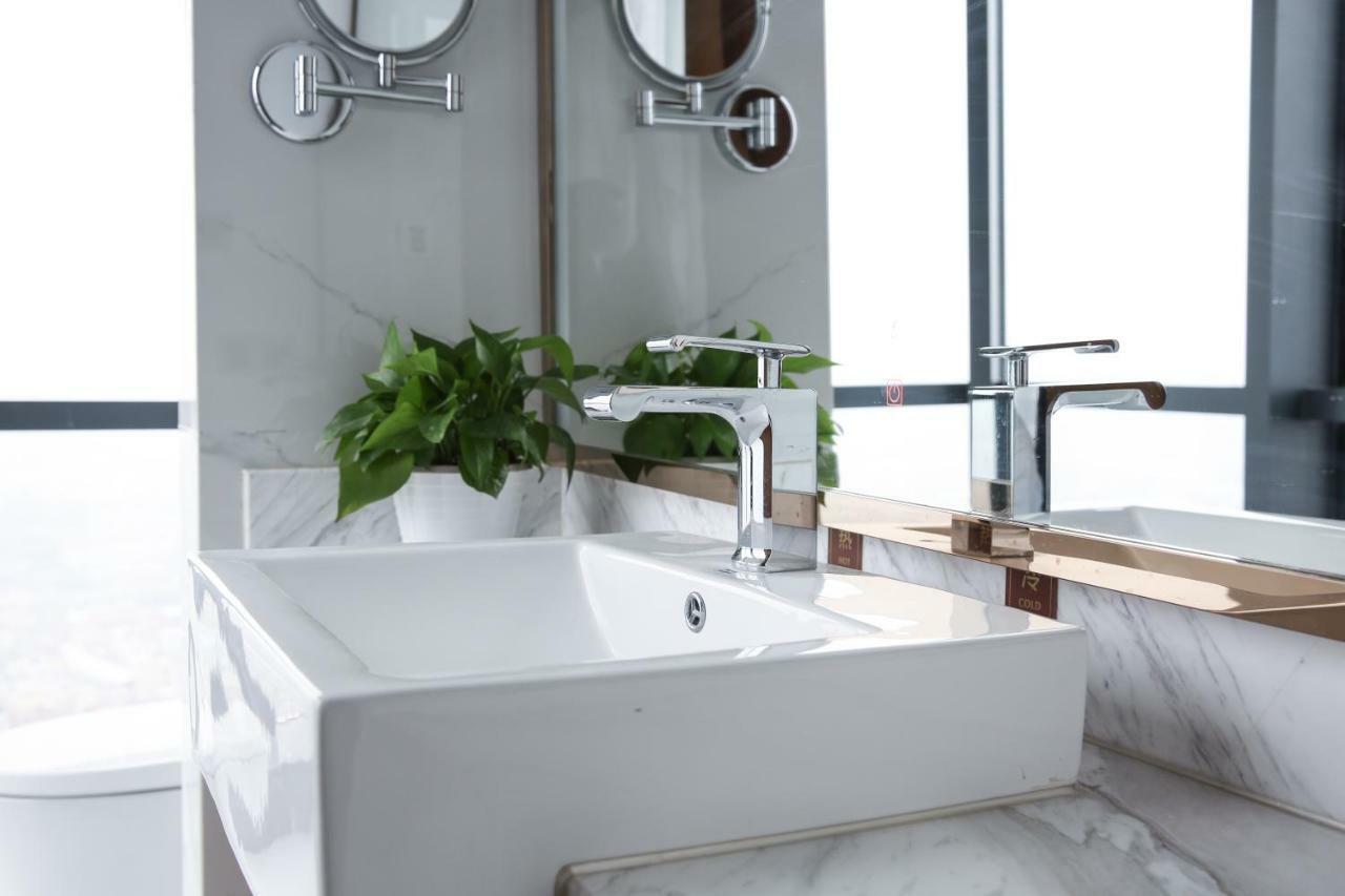 Venus Royal Hotel Foshan Kuiqi Road Metro Station 외부 사진